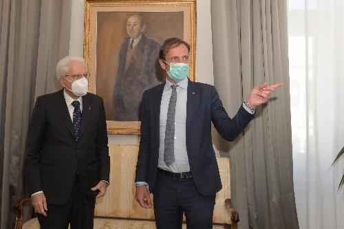 Il Presidente della Repubblica Sergio Mattarella nel Palazzo della Regione con il governatore del Friuli Venezia Giulia Massimiliano Fedriga